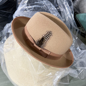 Chapeaux Fedora personnalisés pour hommes, plumes tendance, doublure en satin, plusieurs couleurs, <span class=keywords><strong>chapeau</strong></span> Fedora <span class=keywords><strong>Homburg</strong></span> de haute qualité - Product Image 1