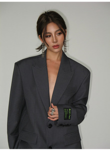 Giacca Blazer da Donna Autunnale Vestibilità Ampia - Nuova Versione Coreana Trendy per Ufficio Oversize Elegante - Product Image 4