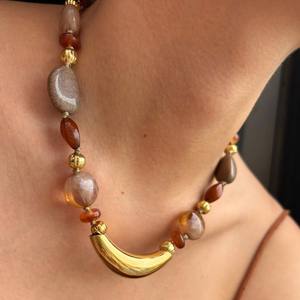 Collar MICCI de Moda para Mujer en Acero Inoxidable con Oro de 18K, Resina Fina, Piedra Natural Roja Vintage y Sin Deslustre - Product Image 3