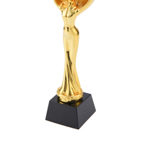 Trophée de récompense de compétition de danse de conception créative pour le trophée de forme unique plaqué d'or de champion à vendre