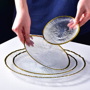 Assiettes de service transparentes à rayures feu d'artifice avec bord doré, lot de chargeurs minimalistes, vente en gros - Product Image 2