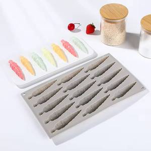 Moule rond en silicone antiadhésif sans BPA, en forme de fraise à 8 cavités, pour desserts, puddings et chocolats - Product Image 3