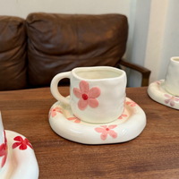Ensemble tasse et soucoupe en céramique florale texturée, façonnée à la main, tasse à café mignonne en porcelaine à motif floral pour la maison