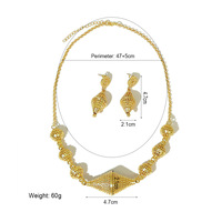 Tendances Produits 2025 Vente en Gros Plaqué Or Mariage Mode Grands Parures de Bijoux Arabes de Dubaï Dorés pour Femmes Design Arabe