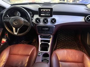 Mercedes Benz GLA 220 4MATIC 2015 2.0T d'<span class=keywords><strong>occasion</strong></span>, conduite à gauche, automatique, essence, SUV avec sièges en cuir et caméra de recul, pour l'exportation - Product Image 4
