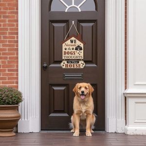 Panneau de porte amusant pour chien : « Dans cette maison, nous racontons les pensées des chiens », Décoration murale rustique pour porte d'entrée - Product Image 5