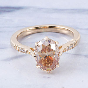 Anillo de Oro de 14k/18k con Moissanita Ovalada de 2 Quilates Color Champán, Anillo de Compromiso, Anillo de Boda, Regalo de San Valentín - Product Image 3