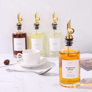 Botellas dispensadoras de aceite de oliva para cocina y botellas dispensadoras de jarabe de café con <span class=keywords><strong>volquetes</strong></span> ponderados que admiten personalización - Product Image 6