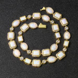 Collana NUOYA con Catena a Maglie in Opale Multicolore Placcata Oro 18K, Gioiello Geometrico Scintillante con Gemme per Donne e Uomini - Product Image 2