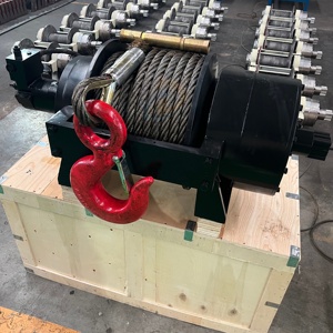 Treuil hydraulique de 8, 10, 13, 15, 20, 25, 30, 50 tonnes pour camion de remorquage, grue de dépannage et équipement de tirage de câbles robuste - Product Image 4
