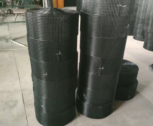 Grillage anti-oiseaux et anti-nuisibles en PVC noir de 6 pouces x 30 m pour panneaux solaires, technique de soudure, maille en fil d'acier découpé - Product Image 1