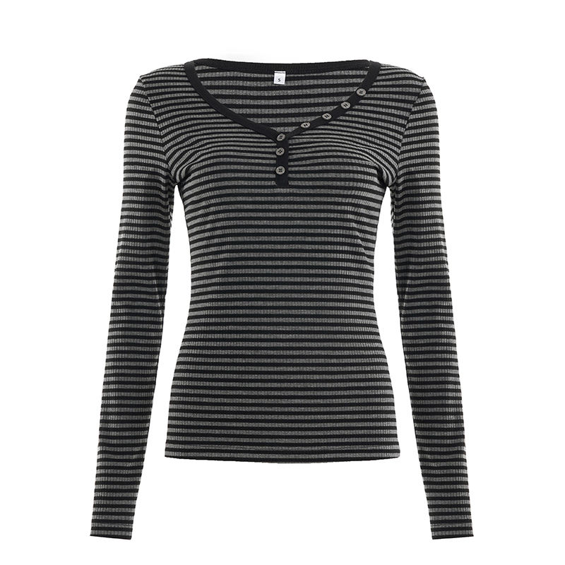 สีเทาเข้ม