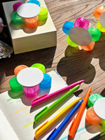 Stylo surligneur de tournesol en forme de pétale à cinq couleurs marqueur coloré avec impression de logo personnalisé stylo promotionnel en gros