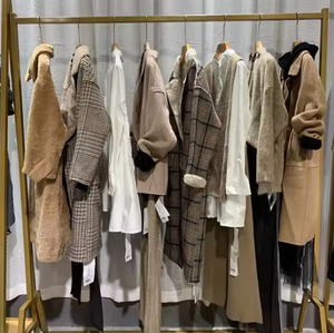 Parkas Acolchadas de Invierno para Mujer, Estilos Variados, Entrega Aleatoria al por Mayor - Product Image 1