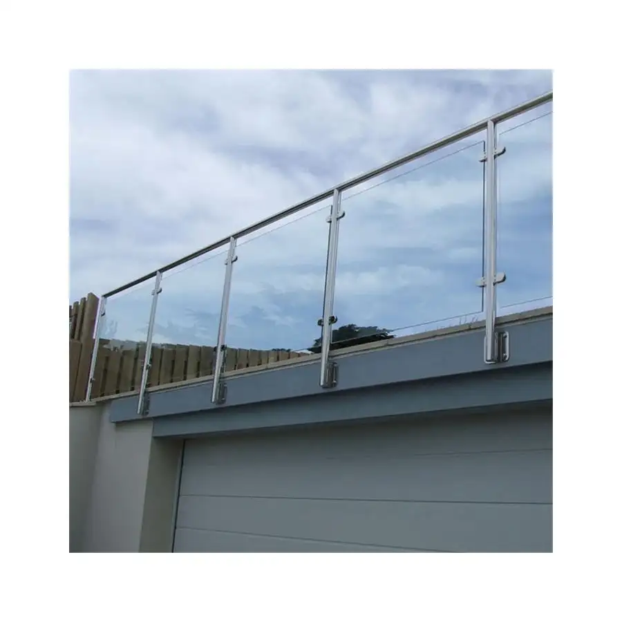 Prima recinzione in ferro ringhiera in vetro curvo installazione ringhiera del balcone ringhiera del tubo