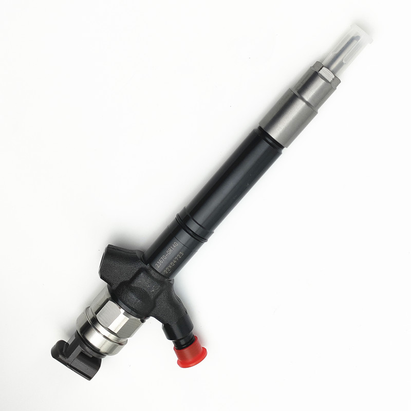 Common Rail Injector 23670-0R140 Diesel Injector 095000-7300 for TOYOTA
