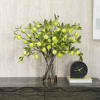 Bouquet de branches de prunier artificielles OEM, arrangement de fleurs en soie avec vase en verre pour la décoration de table d'anniversaire