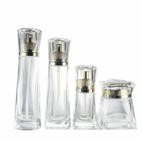 Fabrication de flacons cosmétiques 100ml 120ml Flacon de crème pour le visage Lotion Flacon en verre Emballage Ensemble cosmétique en verre pour les soins de la peau
