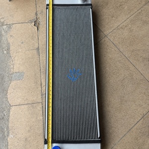Réservoir d'eau de radiateur 20Y‑03‑43650 206‑03‑21412 pour pièces de rechange du système de refroidissement de l'excavatrice Komatsu PC220‑8 PC220LC‑8 - Product Image 1