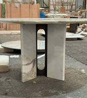 Table à manger moderne sur mesure en marbre Calacatta vert, base en dalle pleine pierre à veines blanches et vertes, pour villa de luxe et restaurant