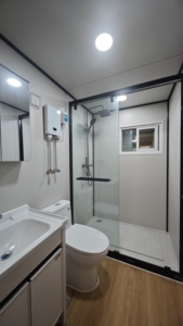 Casa Contenedor Expandible Contemporánea de 2 Pisos, Portátil, de Acero, Móvil, Lista para Usar, Apartamento, Oficina, Edificio, Hotel - Product Image 2