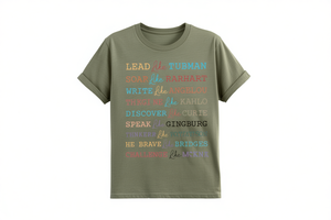 T-shirt da donna Lead Soar a maniche corte, girocollo, 100% cotone jersey, vestibilità regolare, maglietta con scritta 'Feminist Strength' - Product Image 1