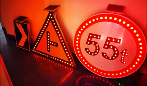 Cartello Stradale Riflettente LED Elettrico in Alluminio, Alimentato a Energia Solare, Segnale di Avvertimento per Corsie - Product Image 5