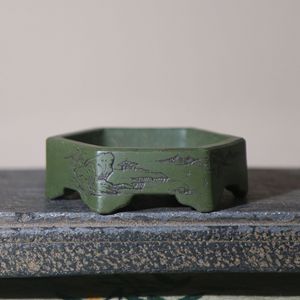 Maceta de Bonsái de Arcilla Morada Hecha a Mano, de Ocho Lados, Verde Oscuro, Tamaño Palma, Poco Profunda - Product Image 1
