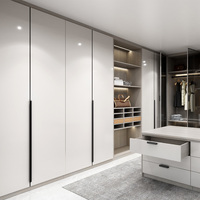 Armoire à Vêtements Haut de Gamme Dressing Systèmes Design Meubles Chambre de Luxe Personnalisée Grand Placard en Bois