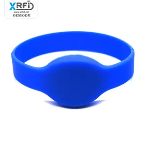 G01 Wholesale Silicone RFID Customizable Silicone Bracelet NFC 213 Chip Waterproof NFC Payment Wristband