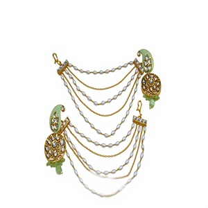 Boucles d'oreilles de luxe de la meilleure qualité, aspect perles et pierres, finition dorée, style traditionnel pour fêtes, mariages et événements, collection femme - Product Image 2