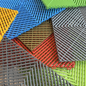 Tapis de sol <span class=keywords><strong>à</strong></span> emboîter antidérapant PP <span class=keywords><strong>à</strong></span> emboîtement Garage carrelage Grille de lavage de voiture amovible en plastique vente - Product Image 4