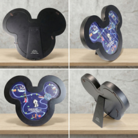 Boîte à ombre personnalisée en bois noir en forme de souris de dessin animé, cadre pour épingles en émail, présentoir, cadeau souvenir, décoration de bureau