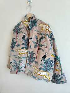 Blouson Bomber en Velours Respirant Écologique Réversible à Imprimé Jungle Marron avec Rembourrage 100% Coton Longueur Courte Prêt pour l'Hiver - Product Image 4