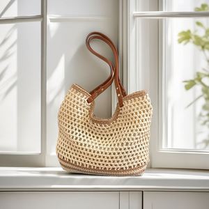Bolso Tote Tejido Nuevo Directo de Fábrica, de Gran Capacidad con Correa Única, Bolso de Paja Moderno para Mujer, Venta Caliente Transfronteriza para la Playa - Product Image 1