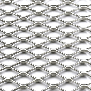 Rouleau de treillis métallique galvanisé pour clôtures, treillis métallique expansé galvanisé, tôle métallique expansée diamantée robuste - Product Image 1