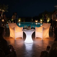 Meubles de bar d'extérieur modernes à LED lumineux, table basse et chaises lumineuses réglables en 16 couleurs pour hôtel, patio, fêtes et événements