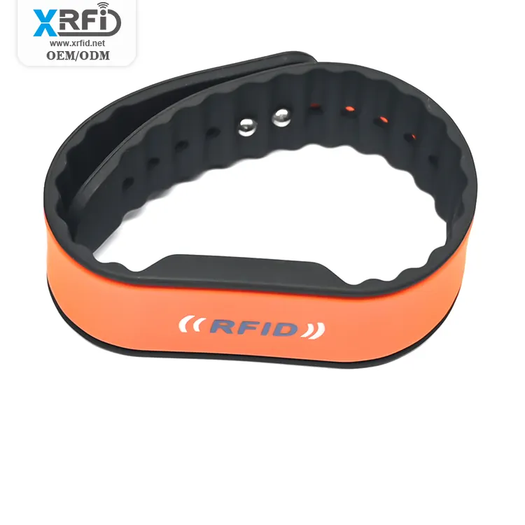 RFID lễ hội dây đeo cổ tay giá rẻ in mã QR RFID có thể điều chỉnh dây đeo cổ tay cho phòng tập thể dục