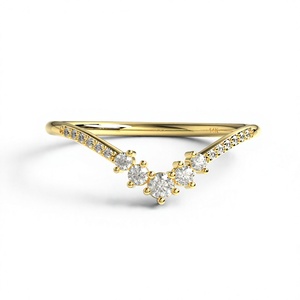 Bague de mariage empilable légère pour femme en or plaqué 18K 14K, motif chevron en V, diamant de laboratoire taille brillant rond, de luxe - Product Image 1