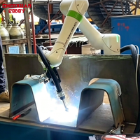 Robot de soudage collaboratif à 6 axes, sûr et flexible, idéal pour la fabrication de métaux en petites séries et complexes