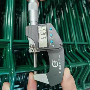 Panel de valla 3D soldado curvado fácilmente ensamblado para paneles de valla de jardín de metal para exteriores paneles de valla de malla de alambre 3D - Product Image 3