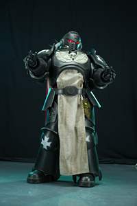 Conjuntos y Trajes de Armadura de Cosplay de Warhammer 40k Personalizados en Seda/Algodón para Eventos Comerciales, Colección Personal, Disfraces Unisex para Adultos - Product Image 3