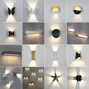 Lampe murale papillon LED3D en or noir, aluminium moderne, à intensité variable, décoration de salon, salle familiale, avec garantie d'un an - Product Image 4