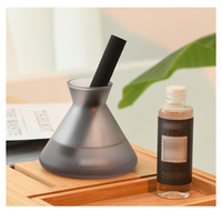 Pot en verre de parfum d'huile de luxe, diffuseur de roseaux de luxe, bouteille de diffuseur de roseaux avec parfum