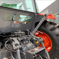 95HP 4WD roda traktor M954KQ, traktor dengan kabin A/C impor Cina rasio gir 12/12 Gear Drive 1 tahun garansi multifungsi