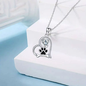 Gran oferta 2025, collar de corazón con estampado de pata de ley exquisito de Zirconia cúbica de alta calidad para joyería de amante de mascotas - Product Image 2