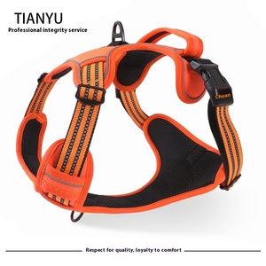 Harnais réglable pour chien moyen Gilet en nylon réfléchissant à la mode avec clip avant 2 anneaux en métal et 3 boucles faciles à allumer/éteindre - Product Image 6