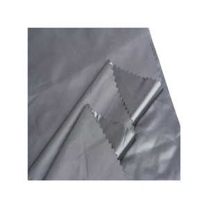 Lote de Tela Tafetán 290T 300T WR Completamente Mate, Impermeable, Tipo Mantequilla NS Cire (PIMO) HD NS para Abrigos y Chaquetas - Product Image 1