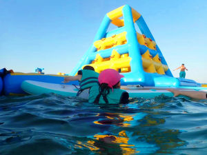 Aire de jeux colorée pour parc aquatique flottant pour Beach Resort Family Fun Aqua Games Factory Supply - Product Image 3