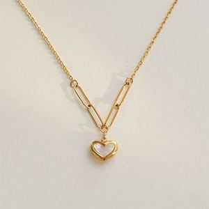 Collar de cadena de eslabones chapado en oro de acero de titanio para mujer, con dije de amor heterosexual pequeño, de lujo ligero, de nicho, estilo hip hop, a la moda. - Product Image 4